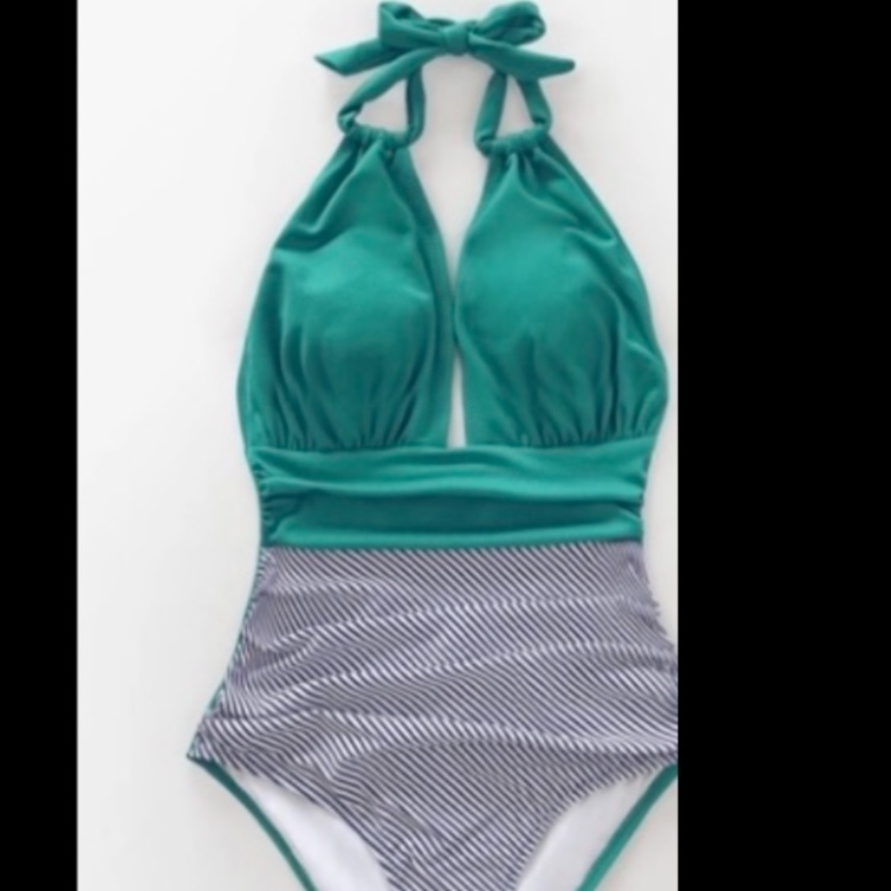 Cupshe one-price bathing suit.